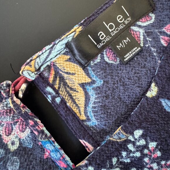 🔥 4 for $20 DEALLabel by Rachel Rachel Roy Sleeveless Floral Paisley Top Size M - Picture 3 of 7